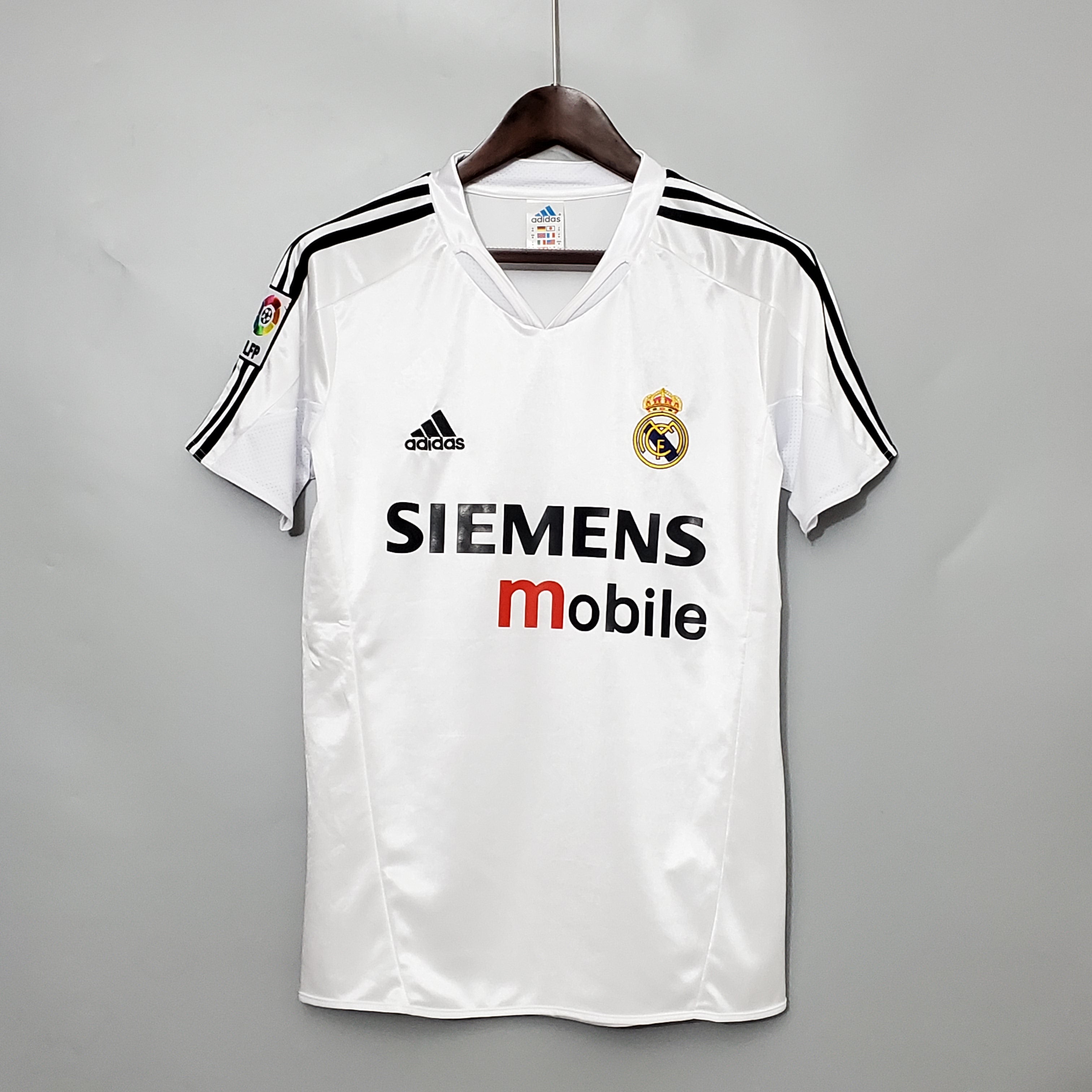 Real Madrid 2004 - 2005 Home Jersey