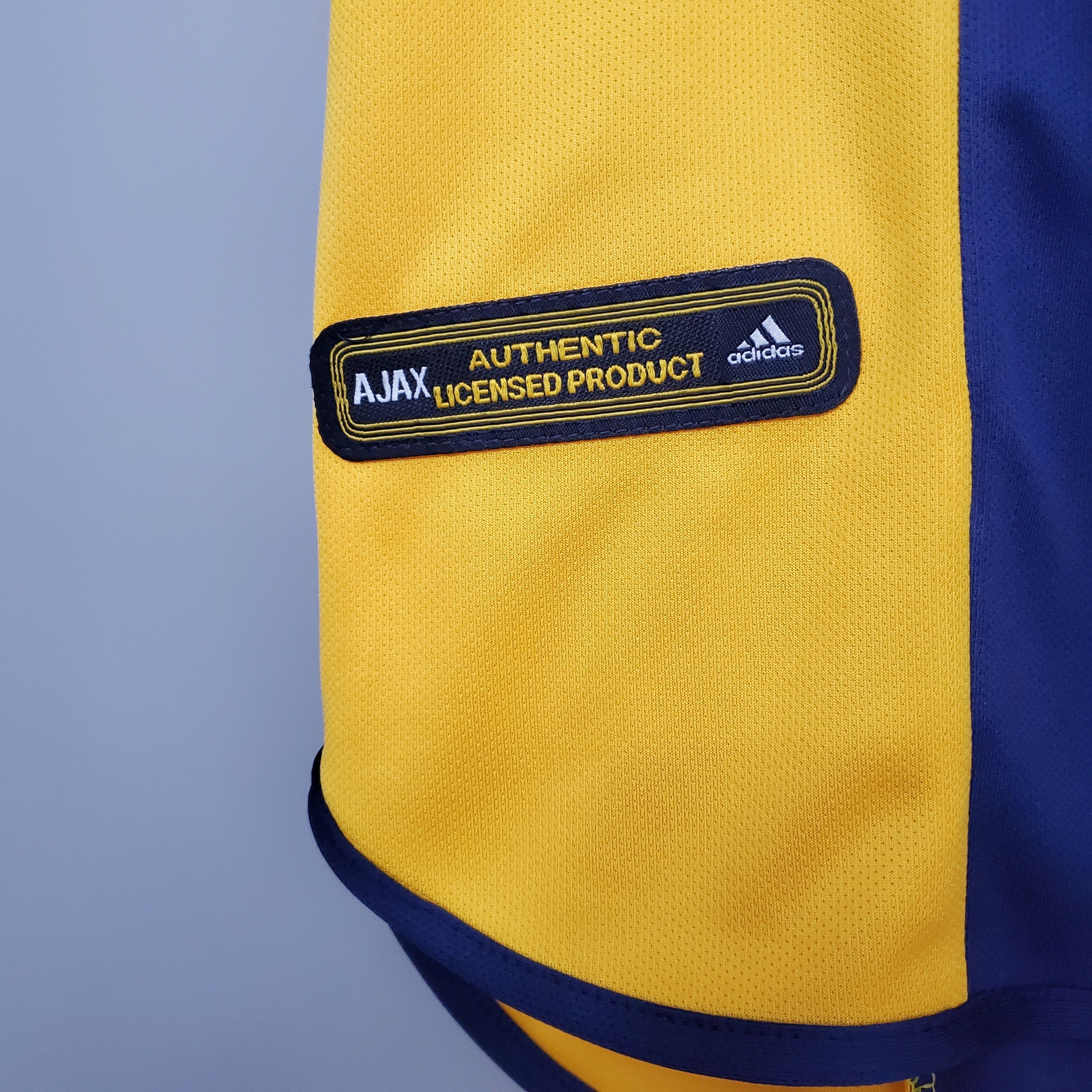 Ajax - 2000 - 2001 Away Jersey