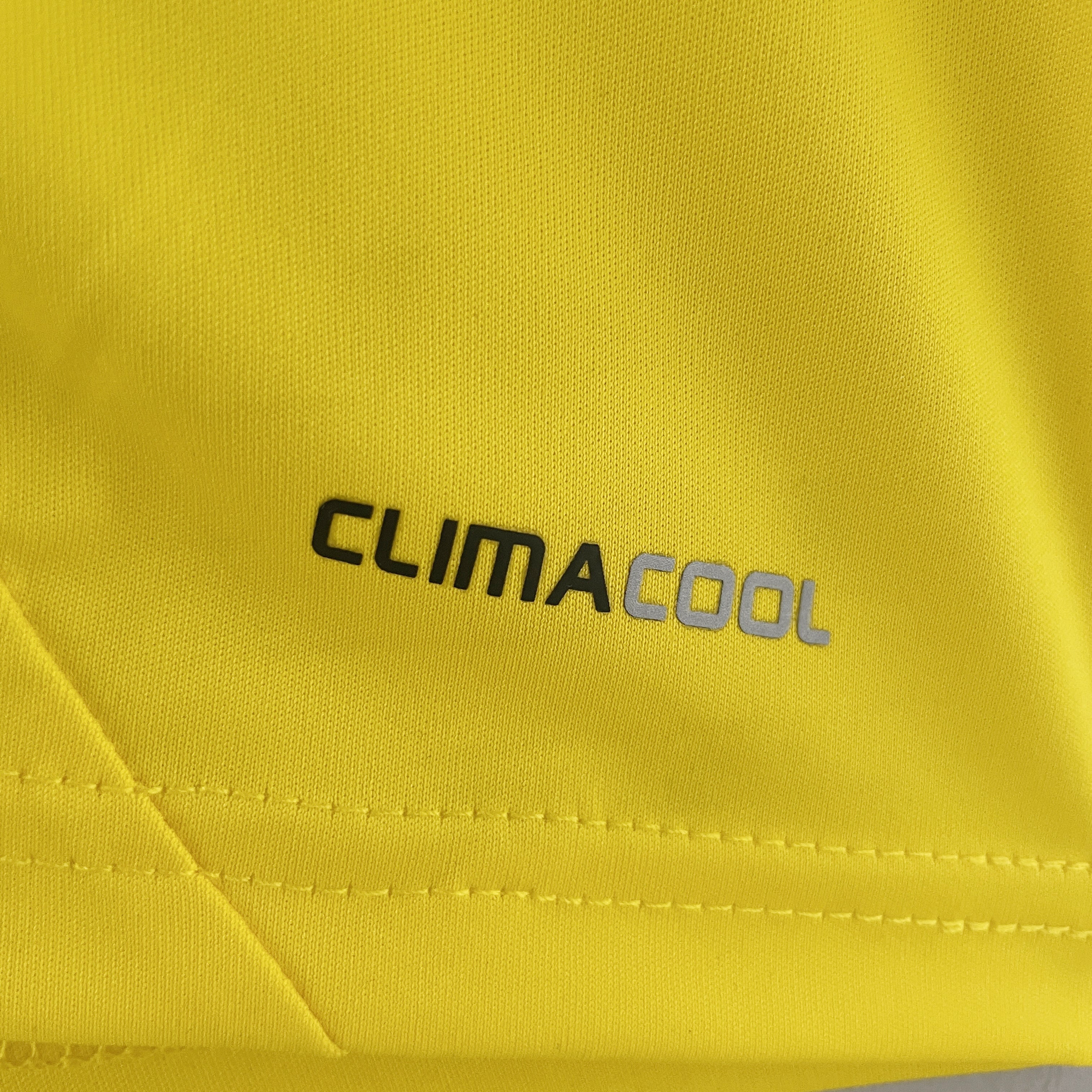 Real Madrid 2011 - 2012 Goalkeeper Jersey