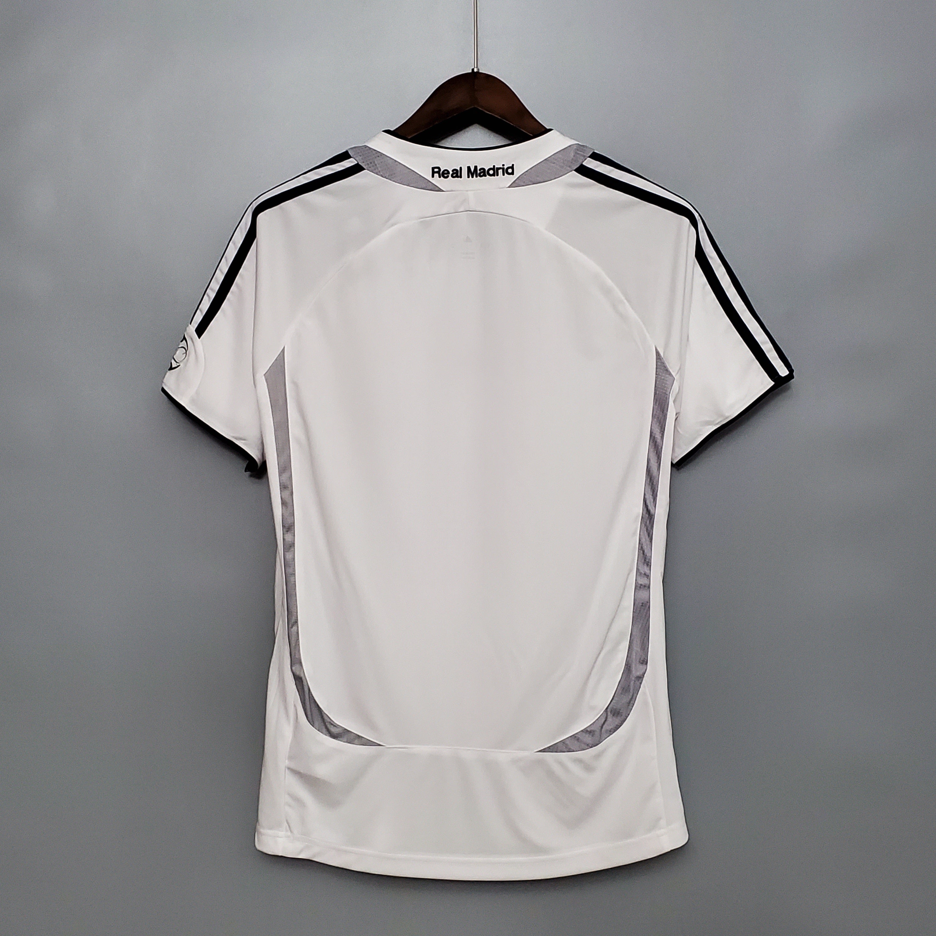 Real Madrid 2006 - 2007 Home Jersey