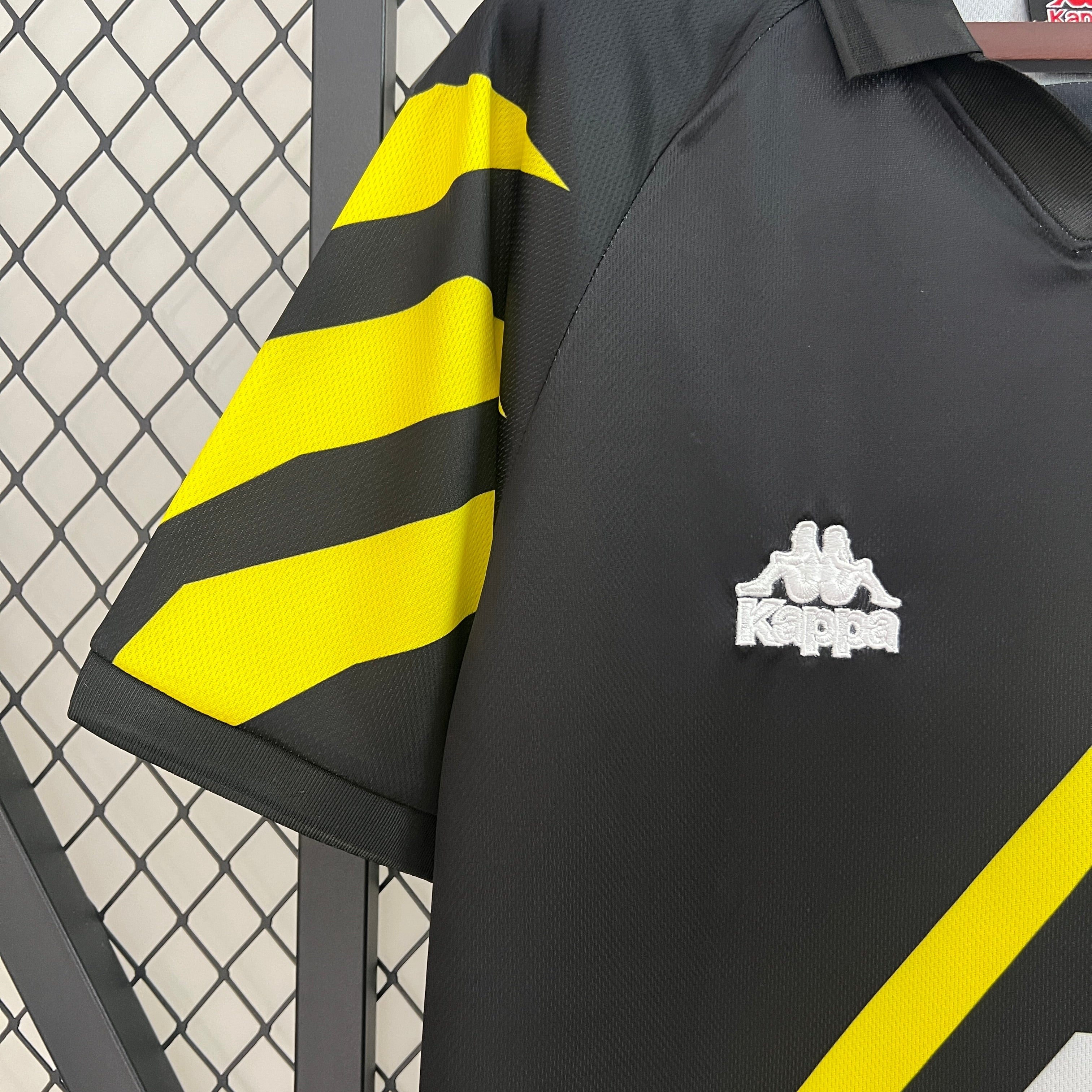 Juventus 1996-1997 Third Jersey