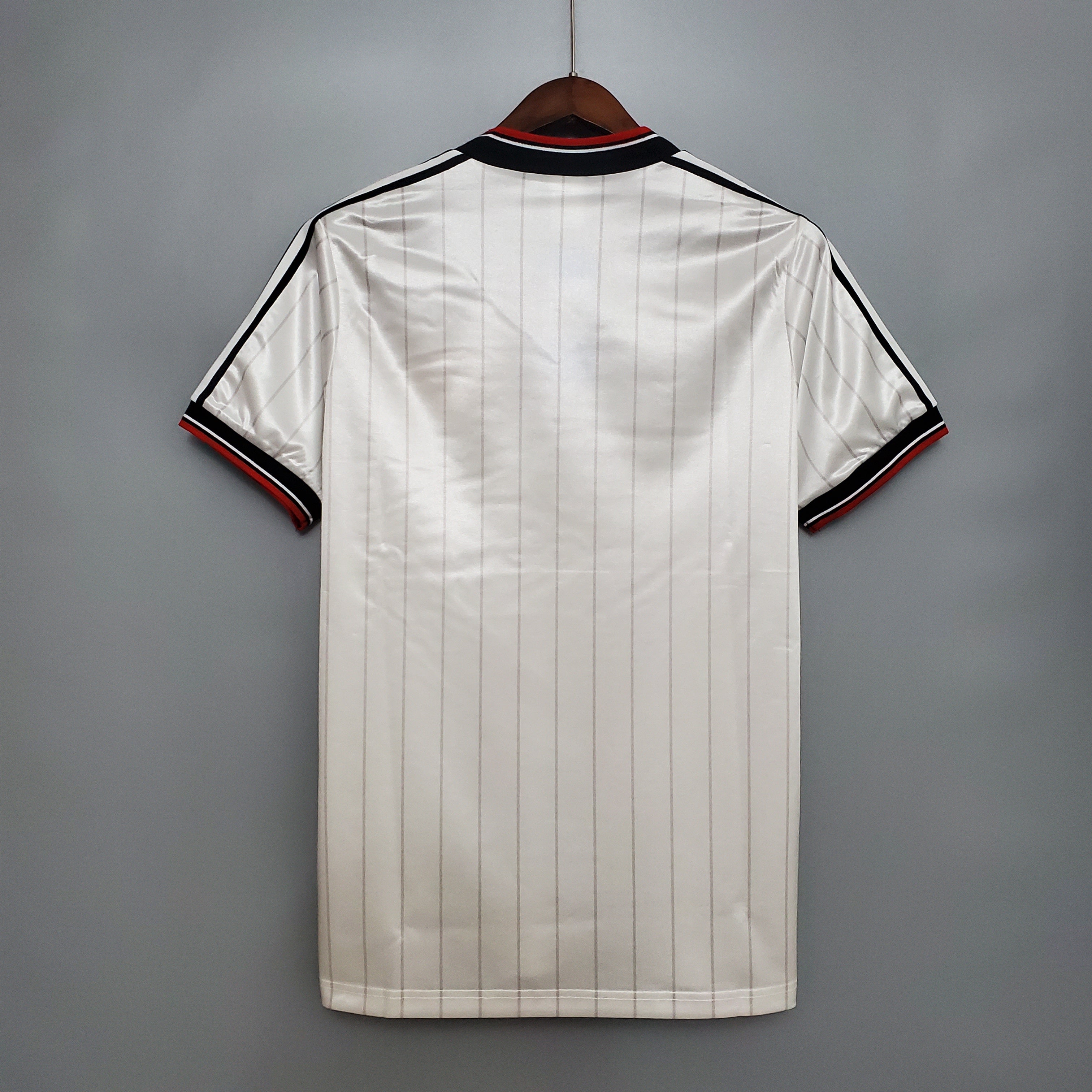 Manchester United 1982 - 1984 Away Jersey
