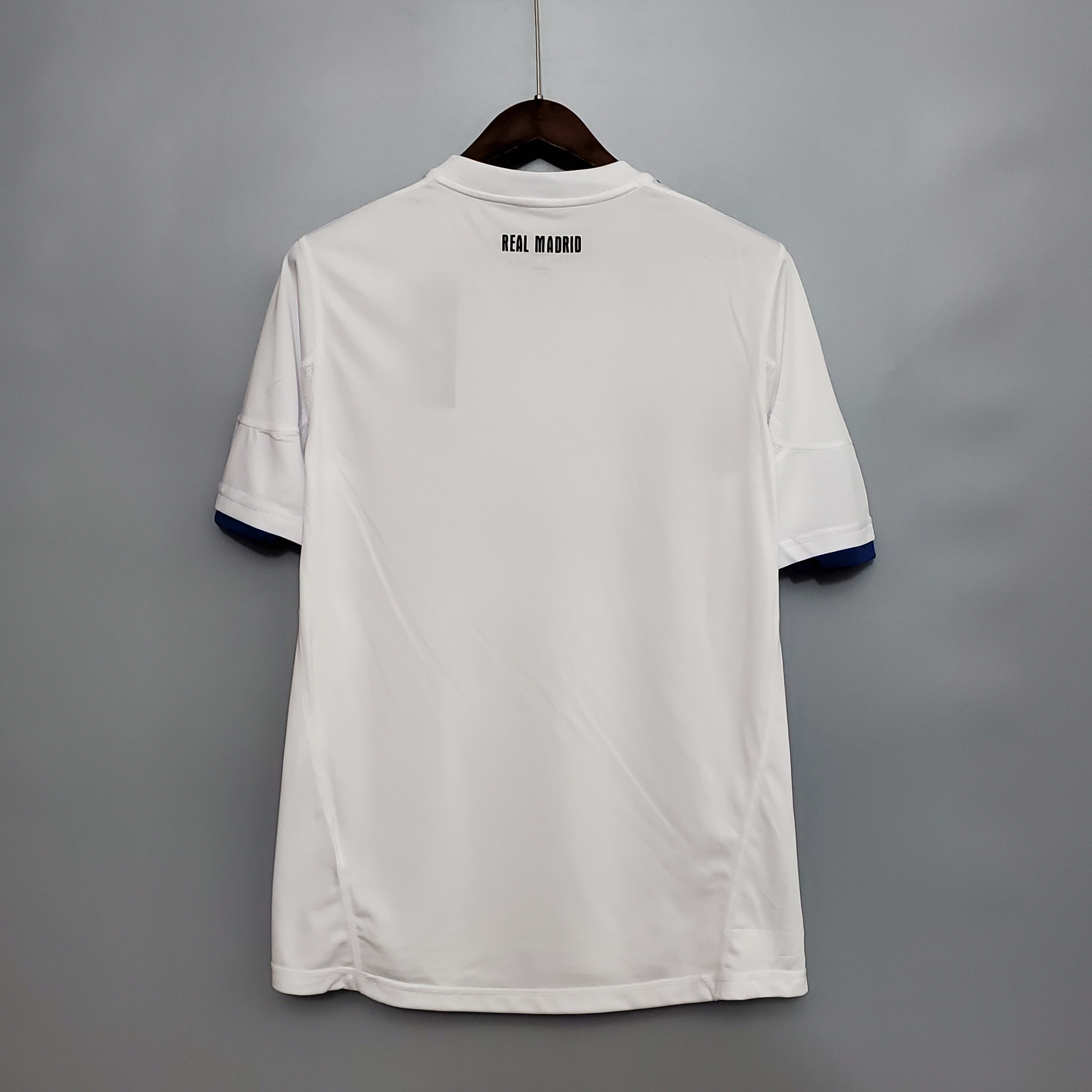 Real Madrid 2010 - 2011 Home Jersey