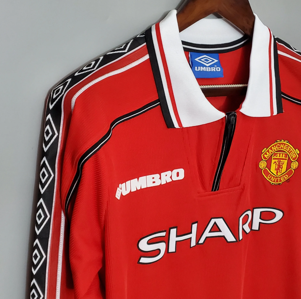 Manchester United 1998 - 1999 Home Jersey Long Sleeved
