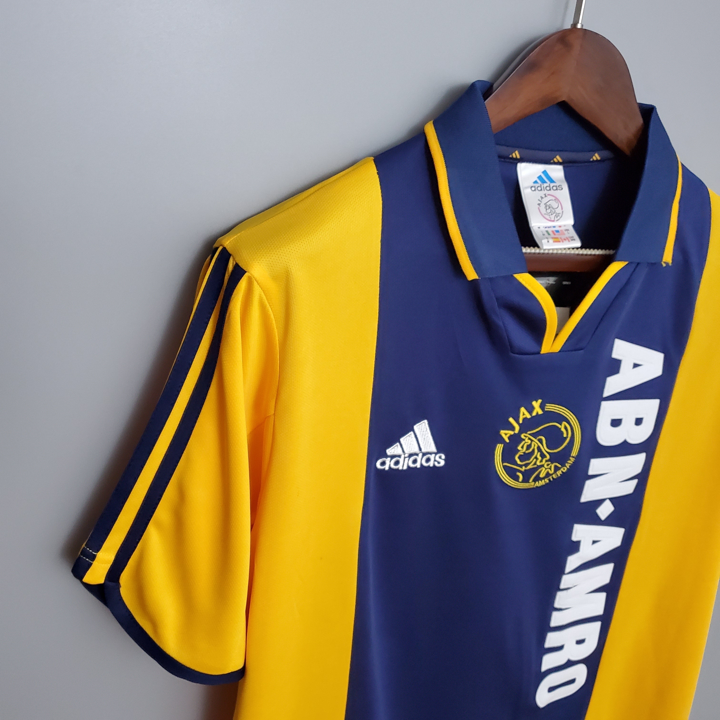 Ajax - 2000 - 2001 Away Jersey