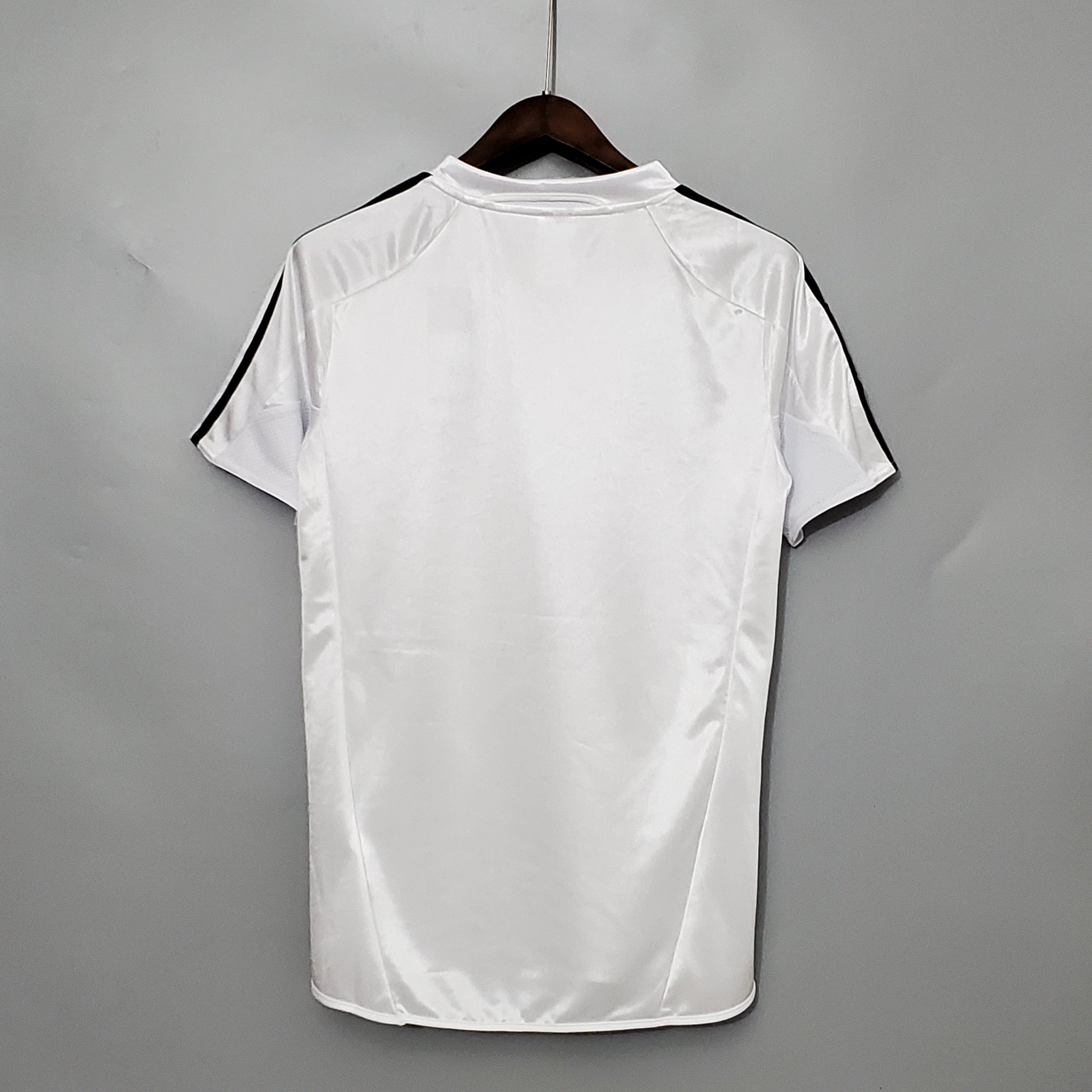 Real Madrid 2004 - 2005 Home Jersey