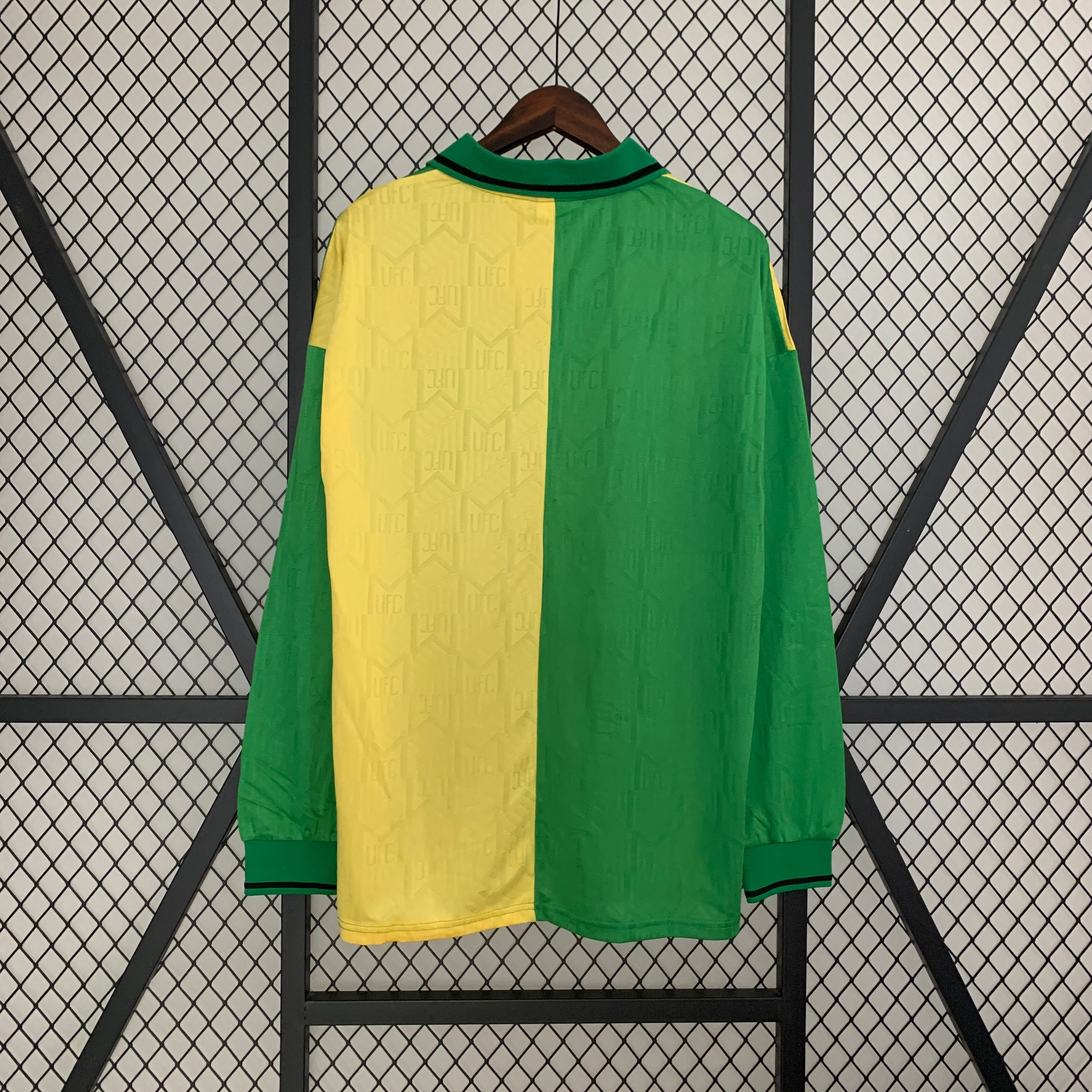 Manchester United 1993 - 1994 Retro Third Jersey Long Sleeved