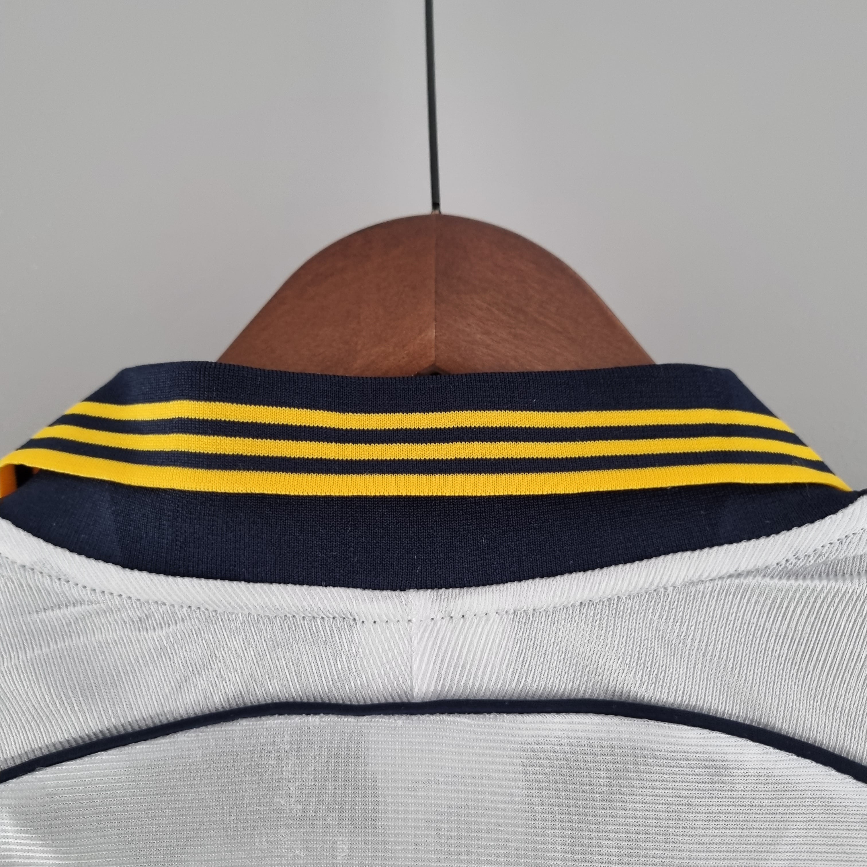Real Madrid 2000 - 2001 Home Jersey
