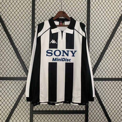 JUVENTUS 1997 - 1998 HOME JERSEY LONG SLEEVED