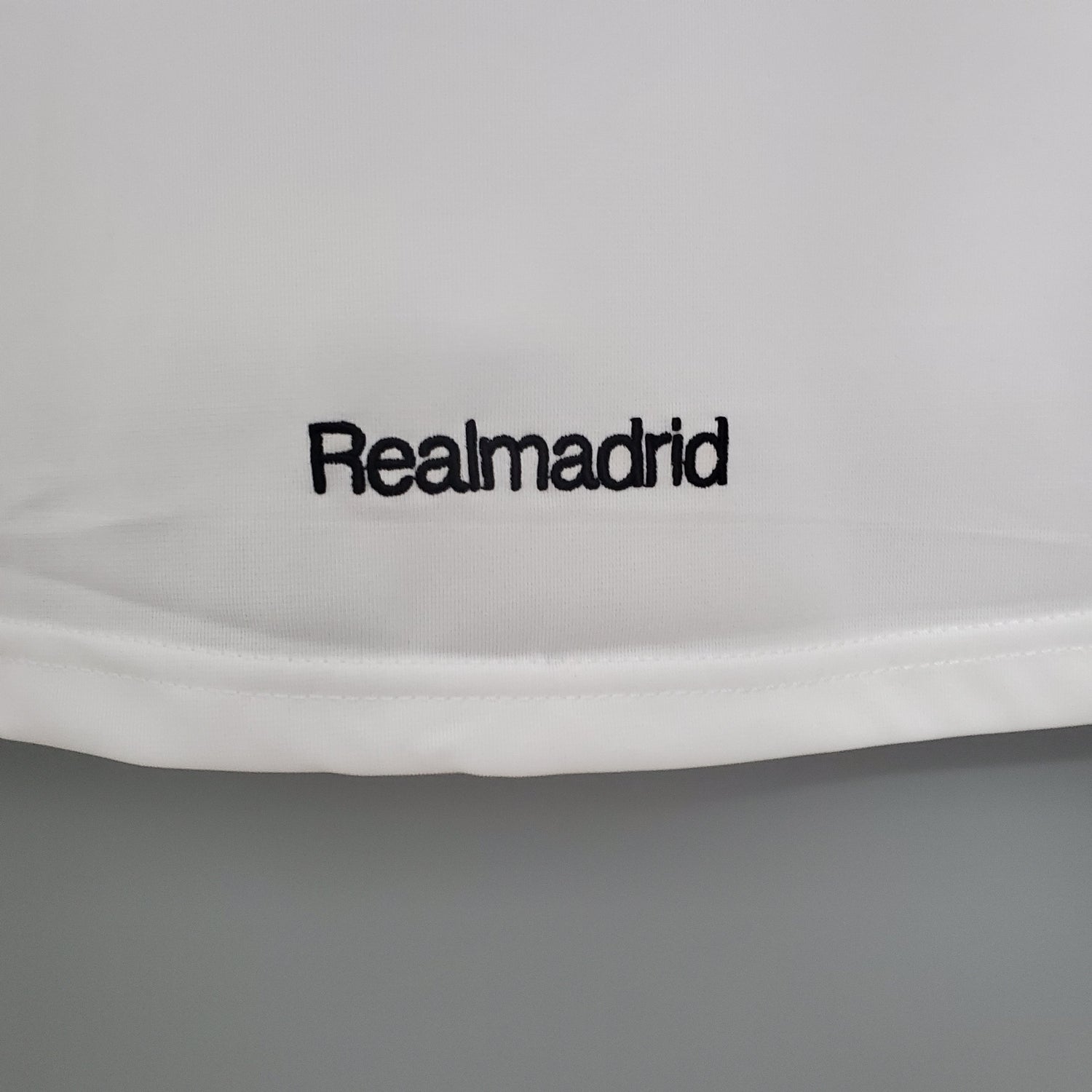 REAL MADRID 2005 - 2006 HOME JERSEY