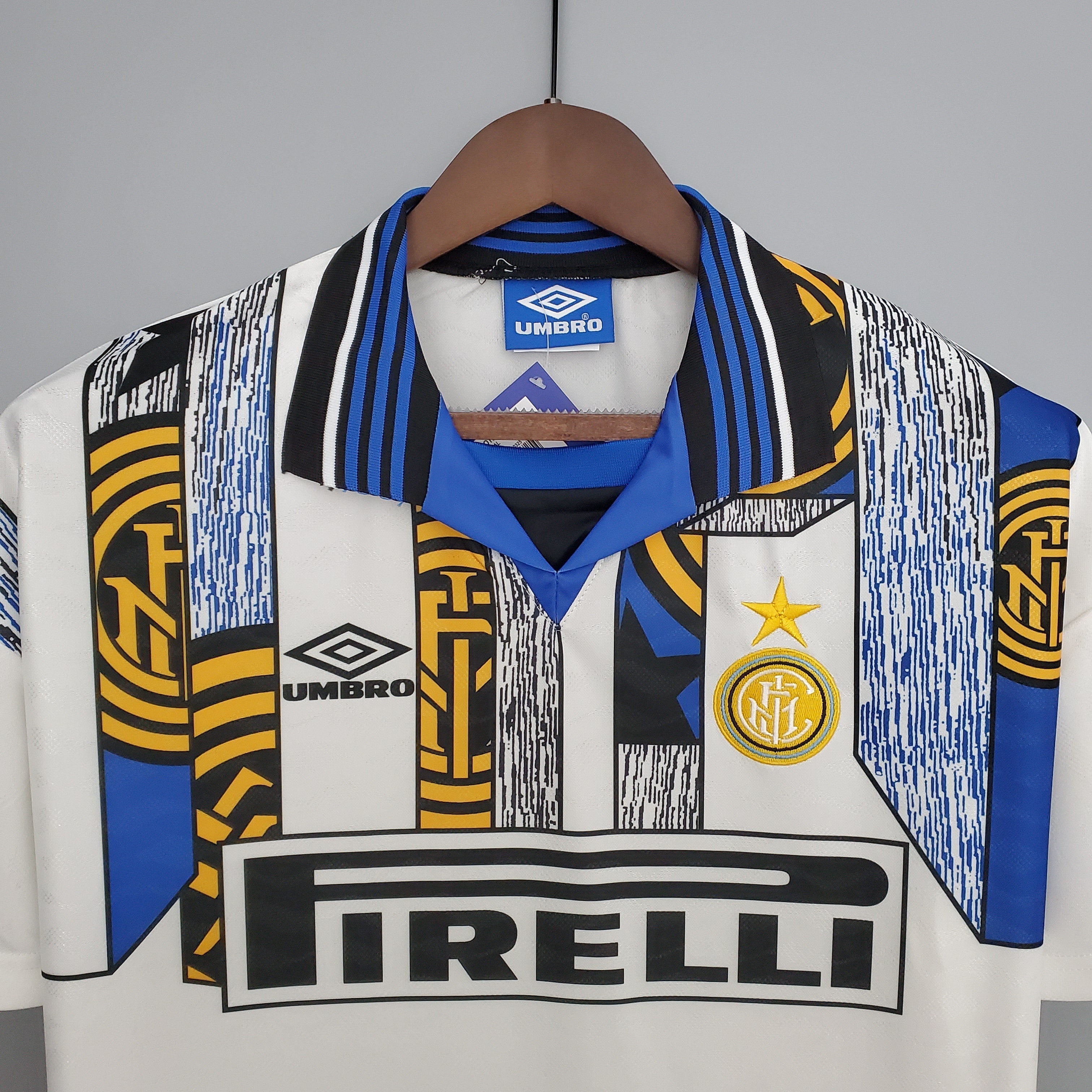 INTER MILAN 1996 - 1997 AWAY JERSEY