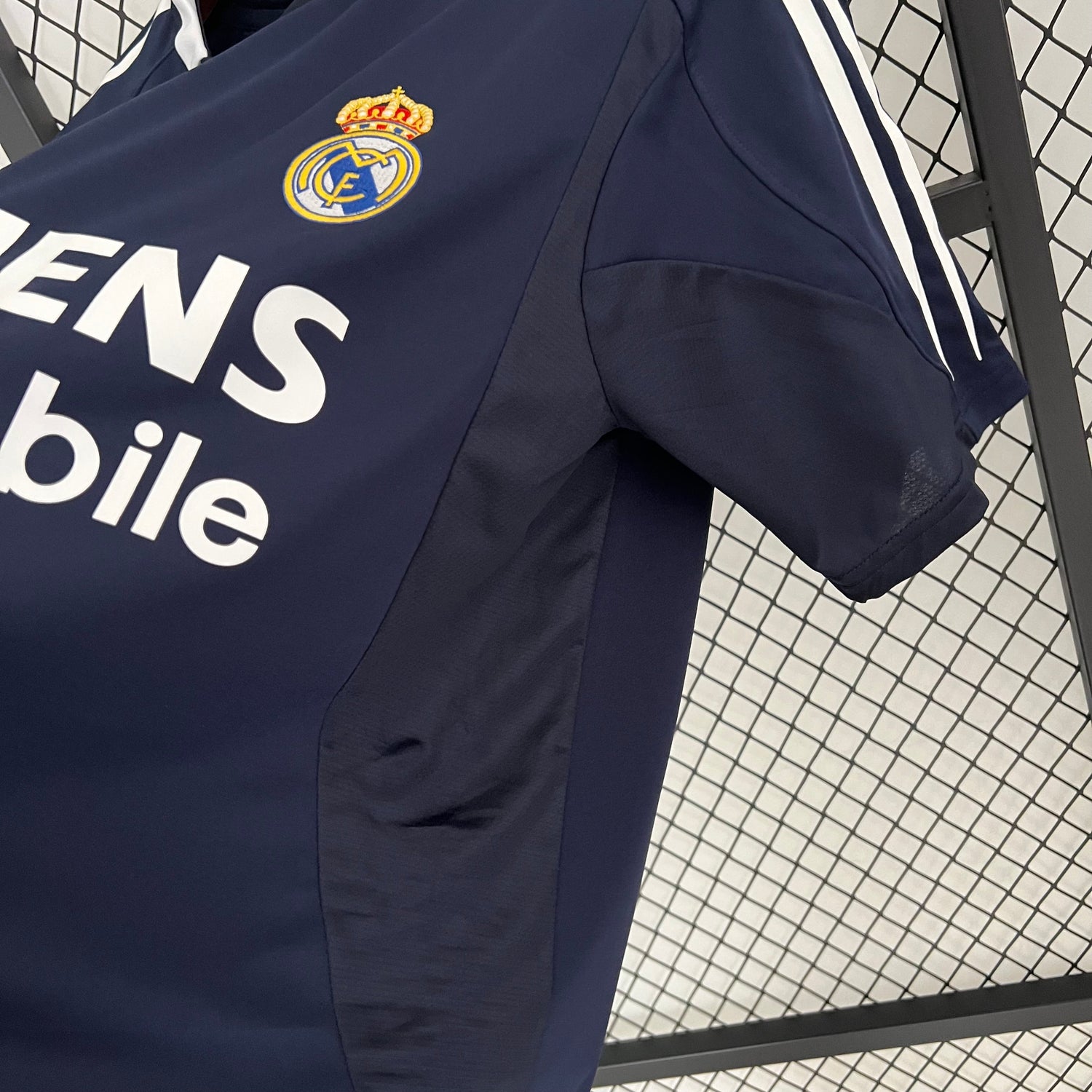 REAL MADRID 2004 - 2005 AWAY JERSEY