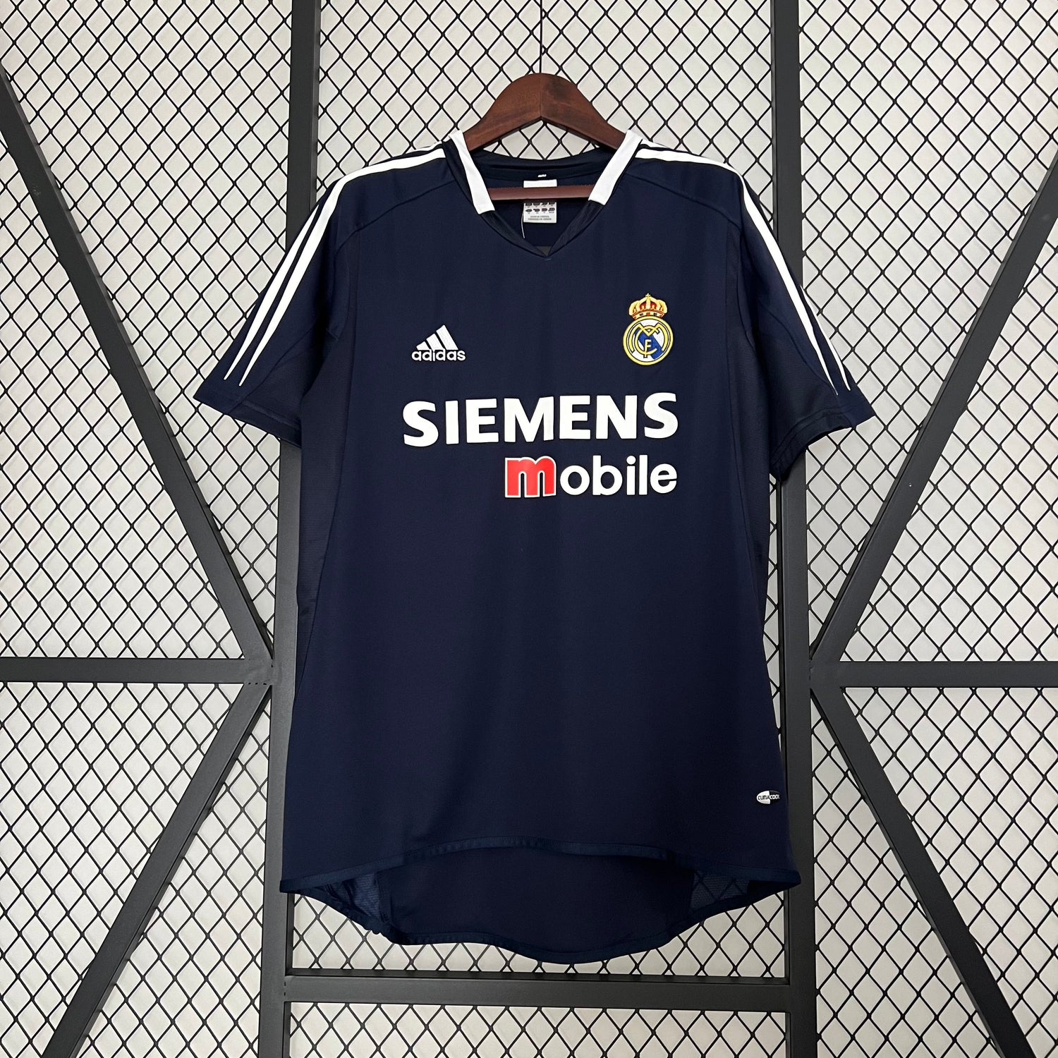 REAL MADRID 2004 - 2005 AWAY JERSEY