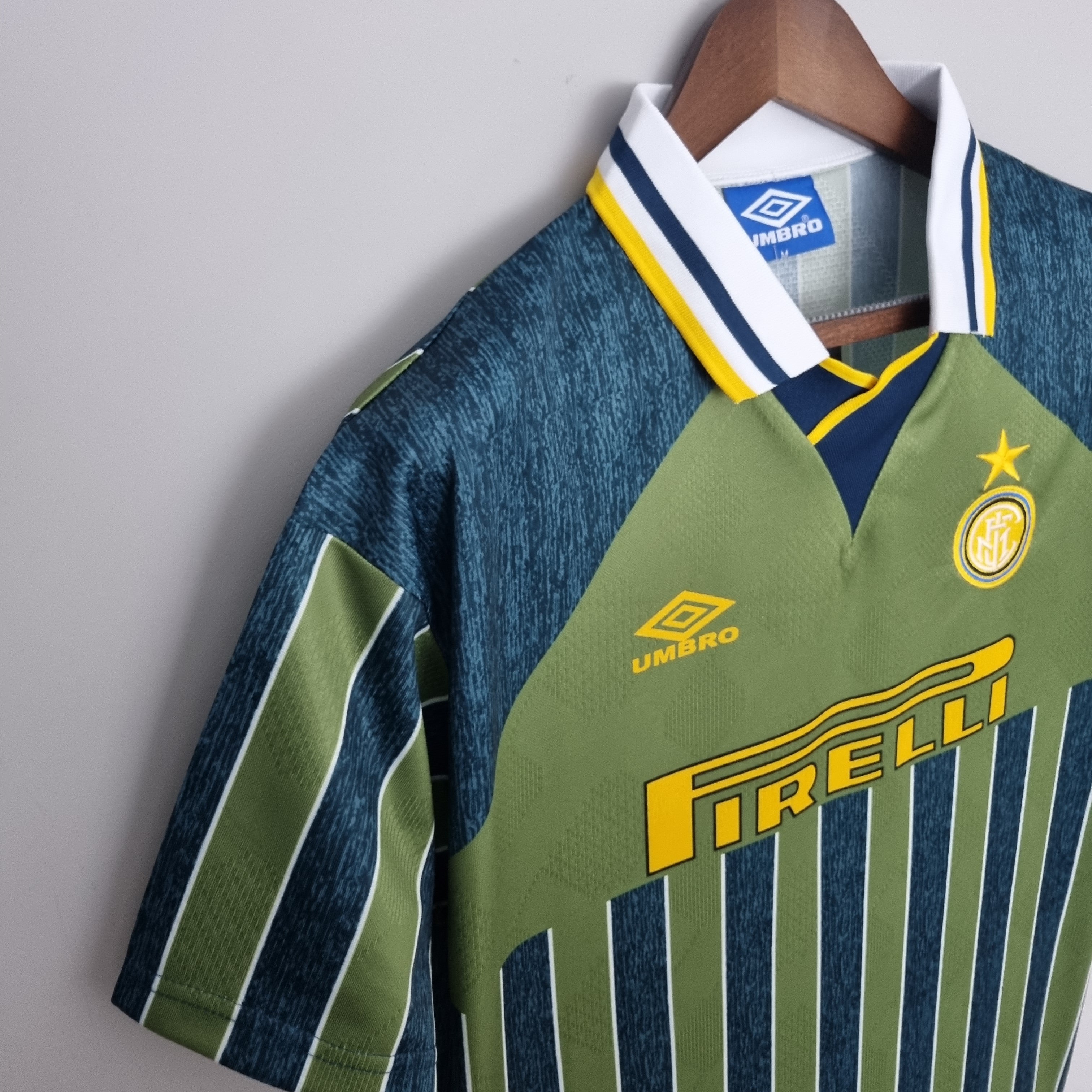 INTER MILAN 1995 - 1996 AWAY JERSEY