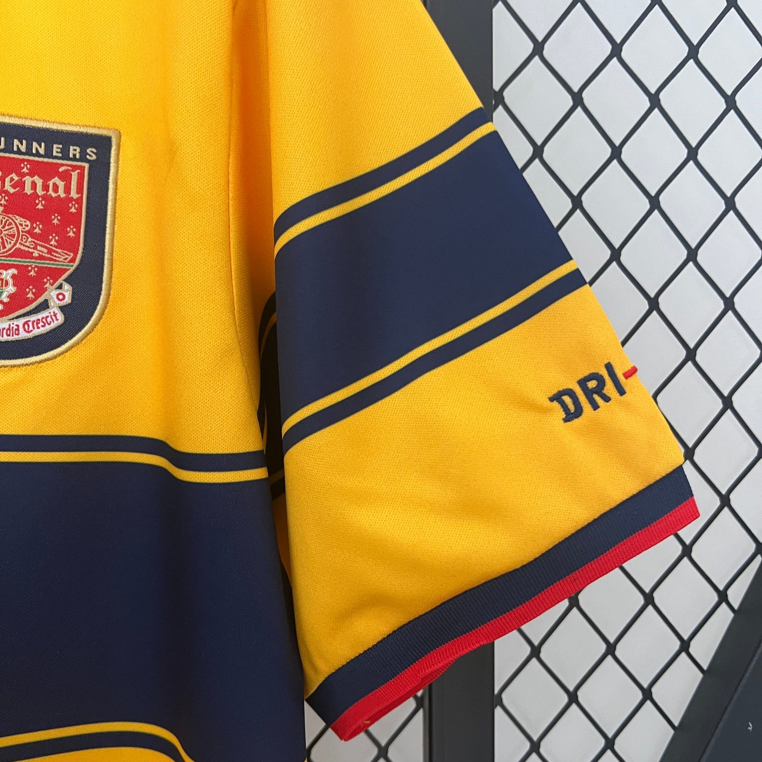 ARSENAL 1997 - 1998 AWAY JERSEY