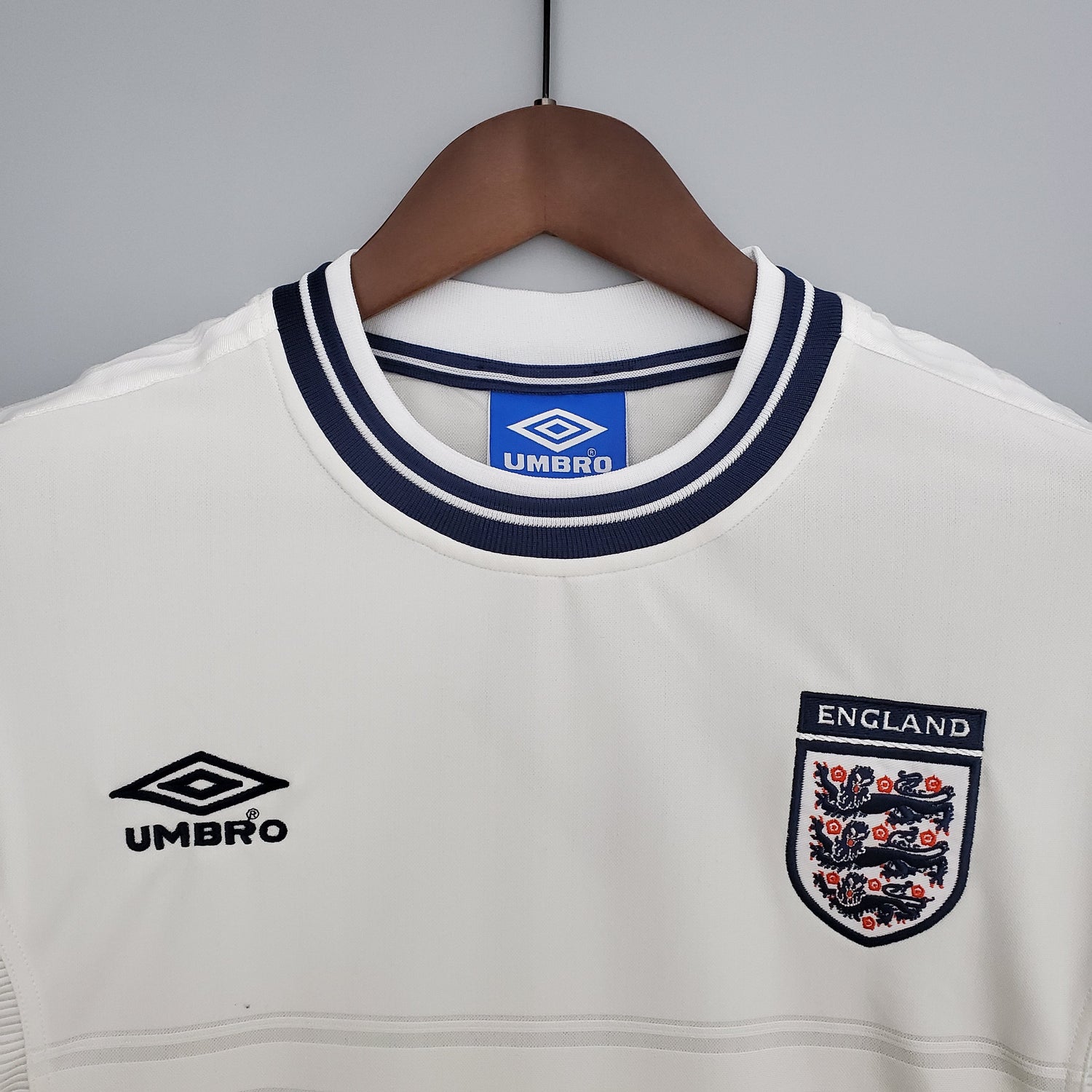 ENGLAND 2000 HOME JERSEY