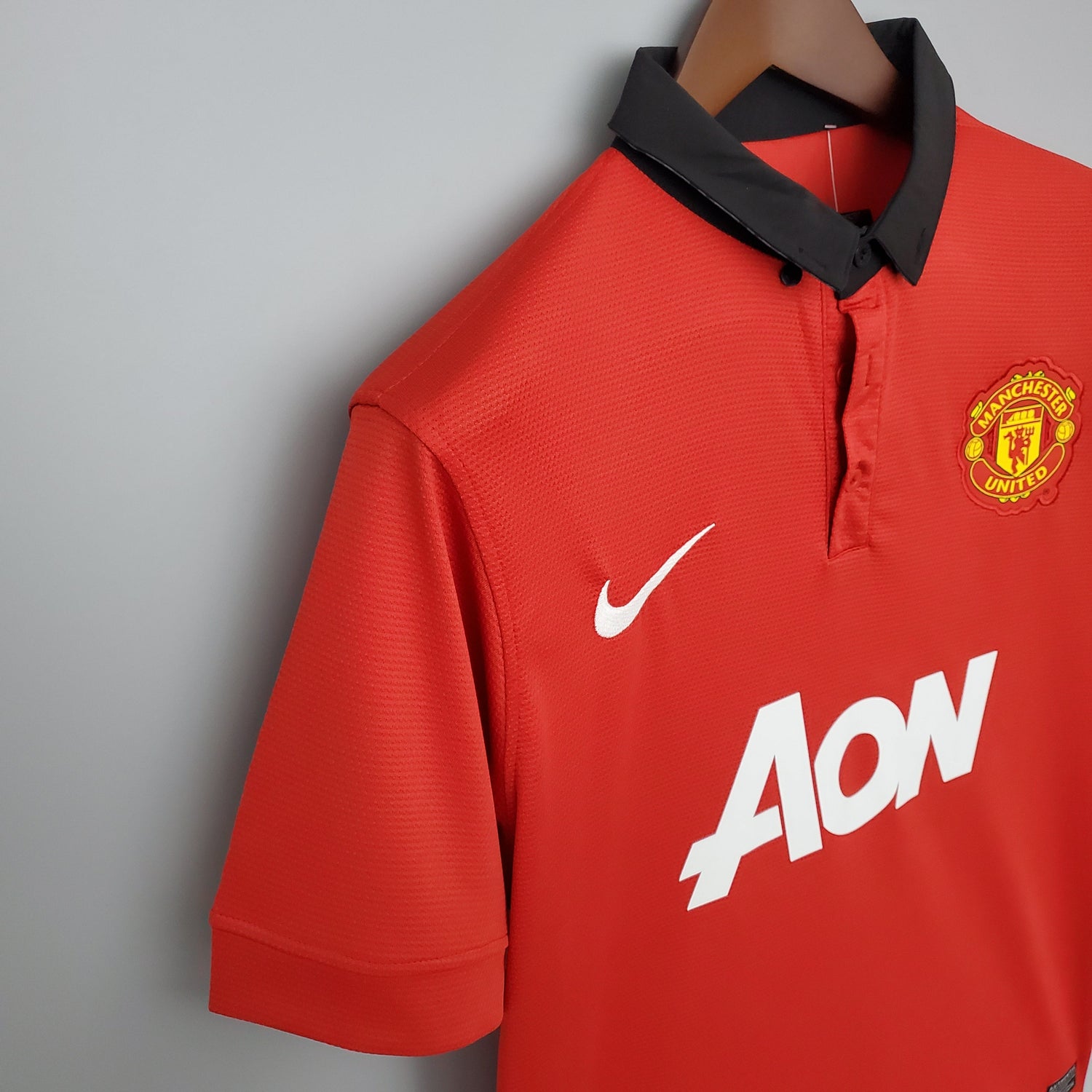 MANCHESTER UNITED 2013 - 2014 HOME JERSEY