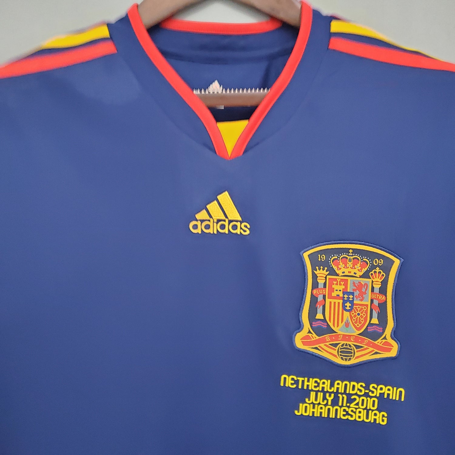 SPAIN 2010 AWAY Retro JERSEY