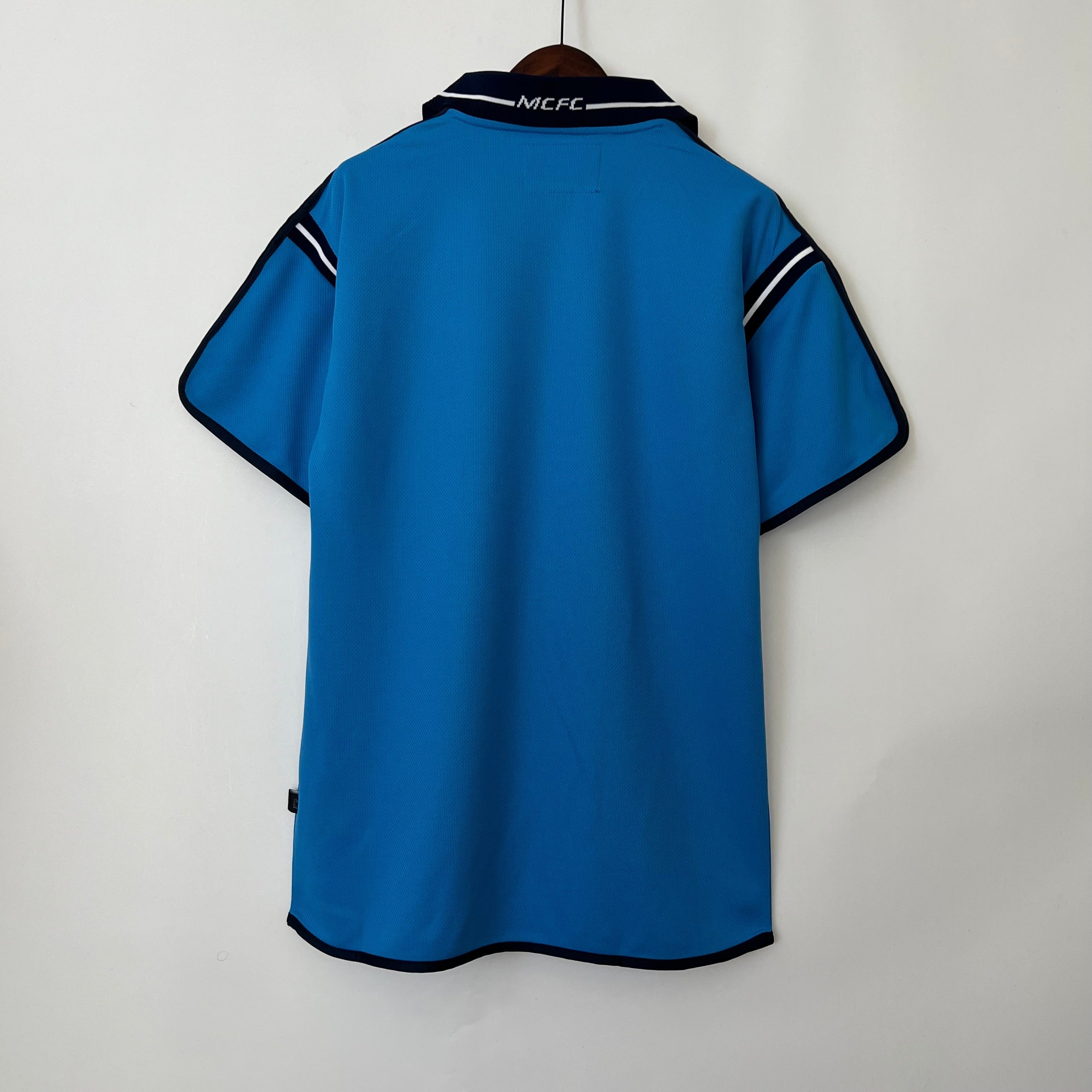 MANCHESTER CITY 2001 - 2002 HOME JERSEY