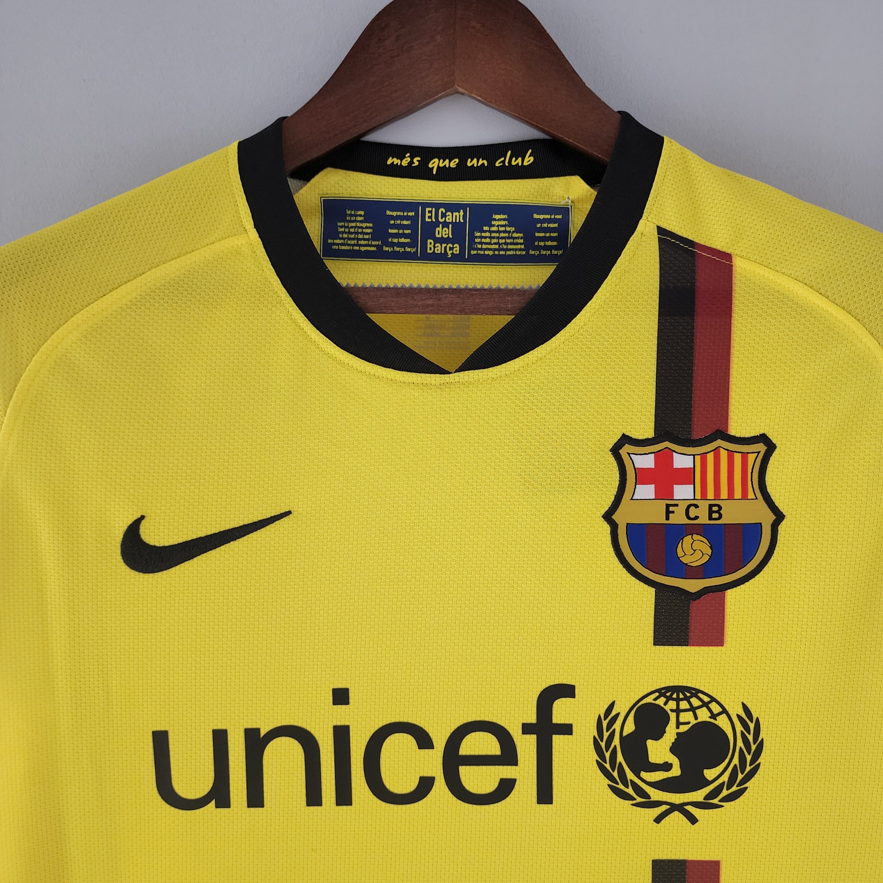 BARCELONA 2008 - 2009 AWAY JERSEY