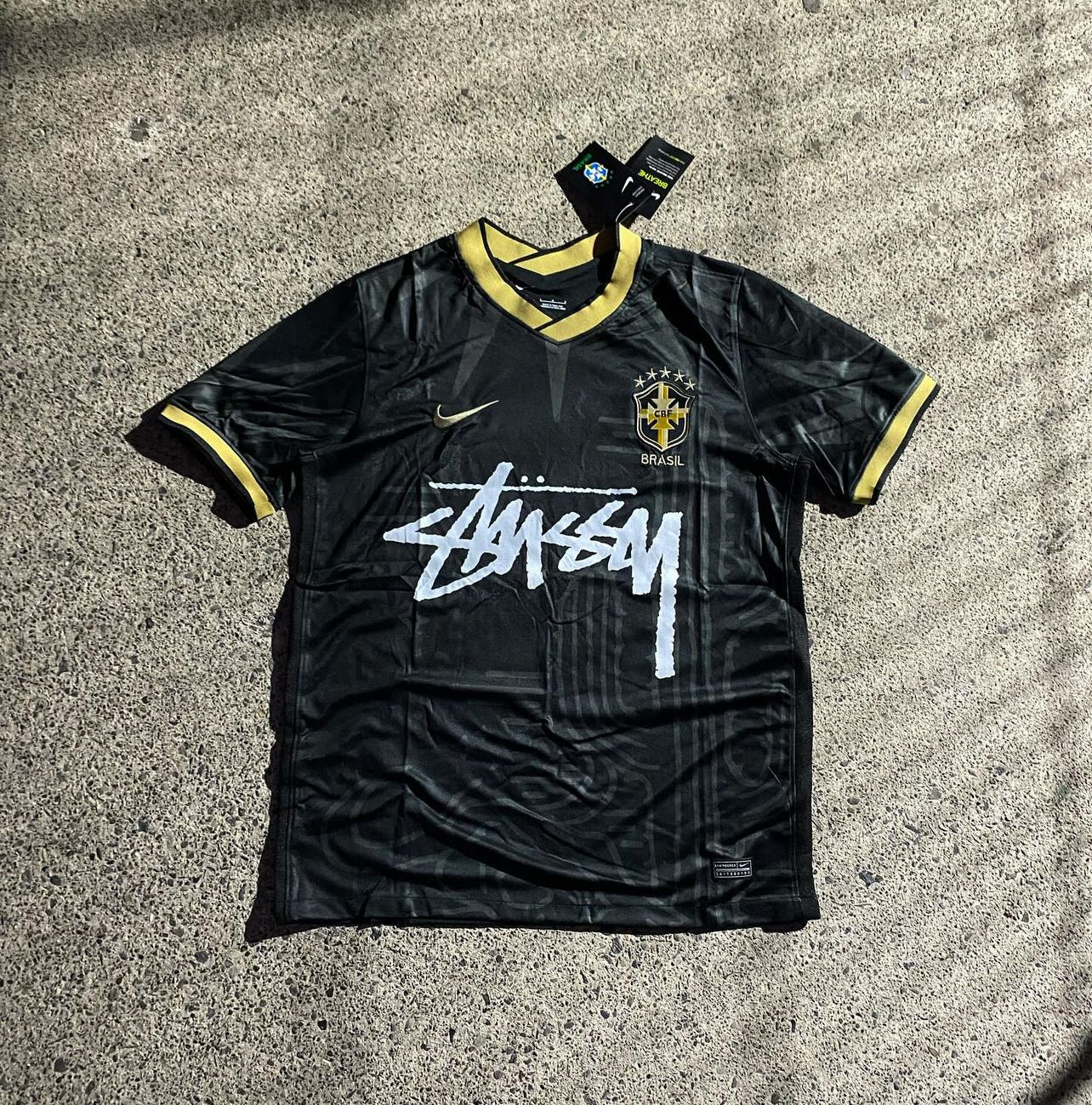 BRAZIL X STUSSY Concept kit