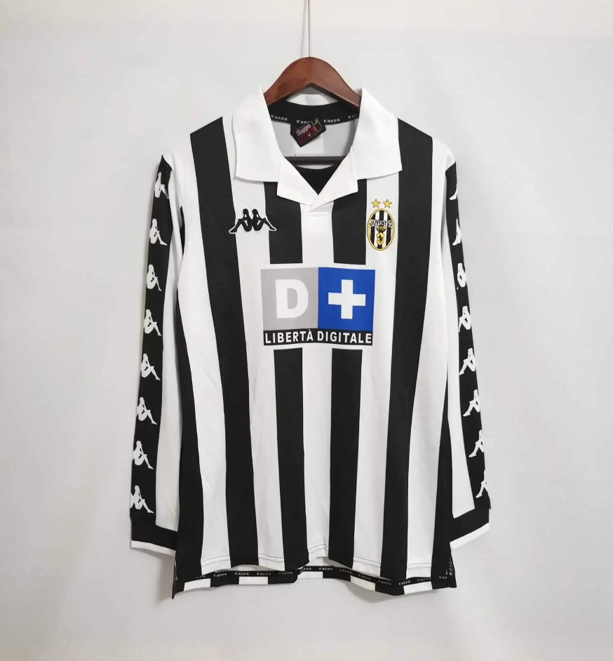 Juventus 1999 - 2000 Home Jersey Ling-Sleeved