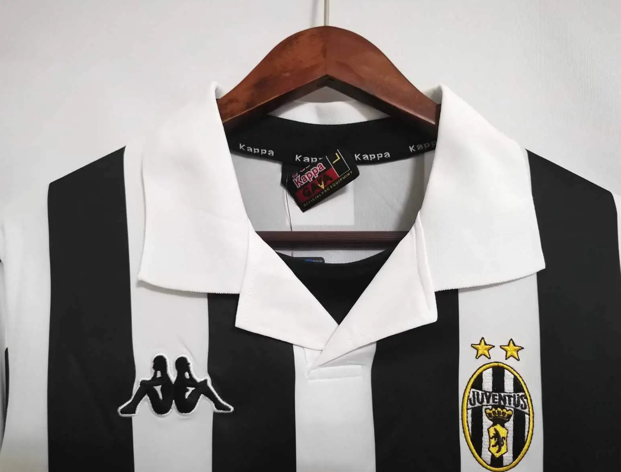 Juventus 1999 - 2000 Home Jersey Ling-Sleeved