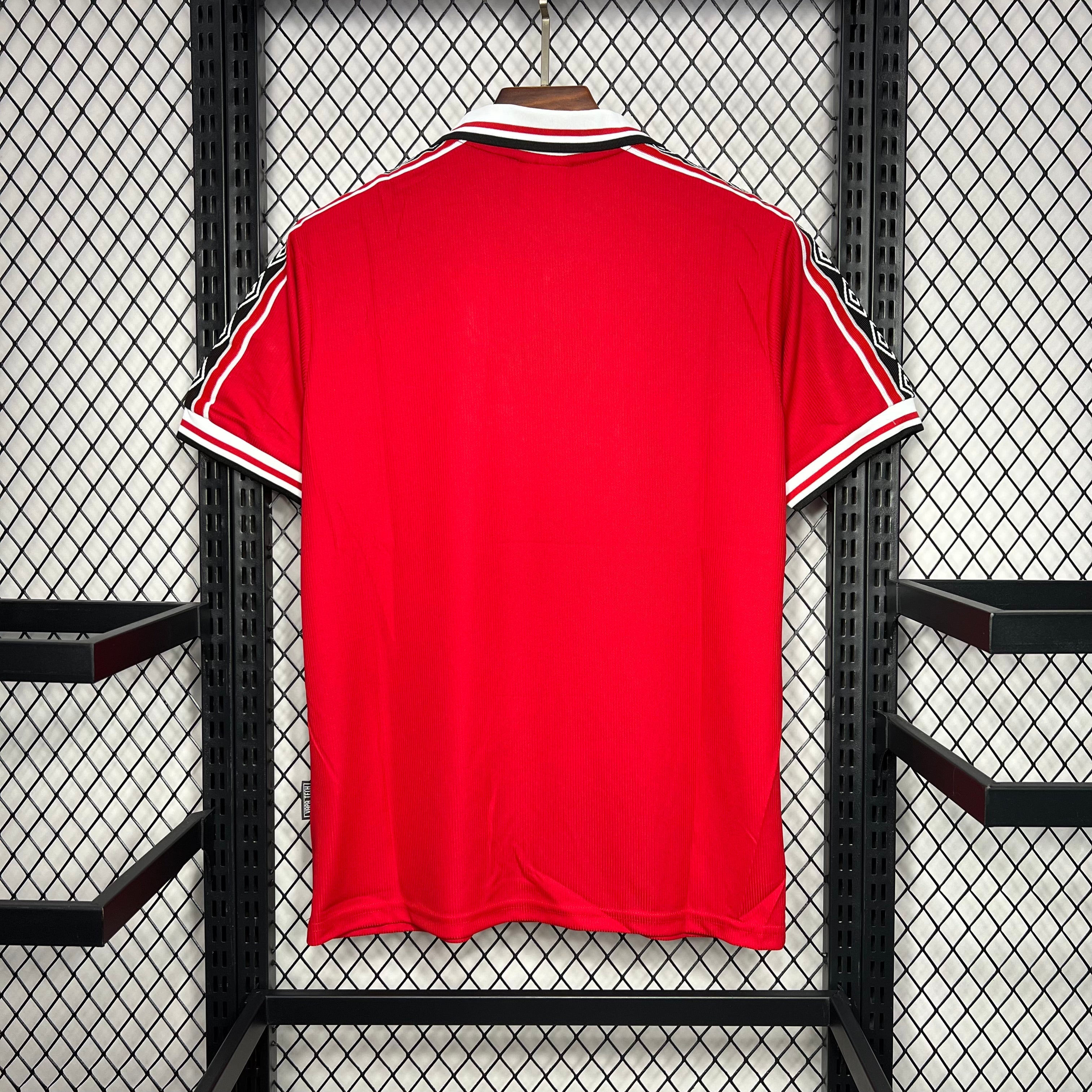 MANCHESTER UNITED 1998 - 1999 HOME JERSEY