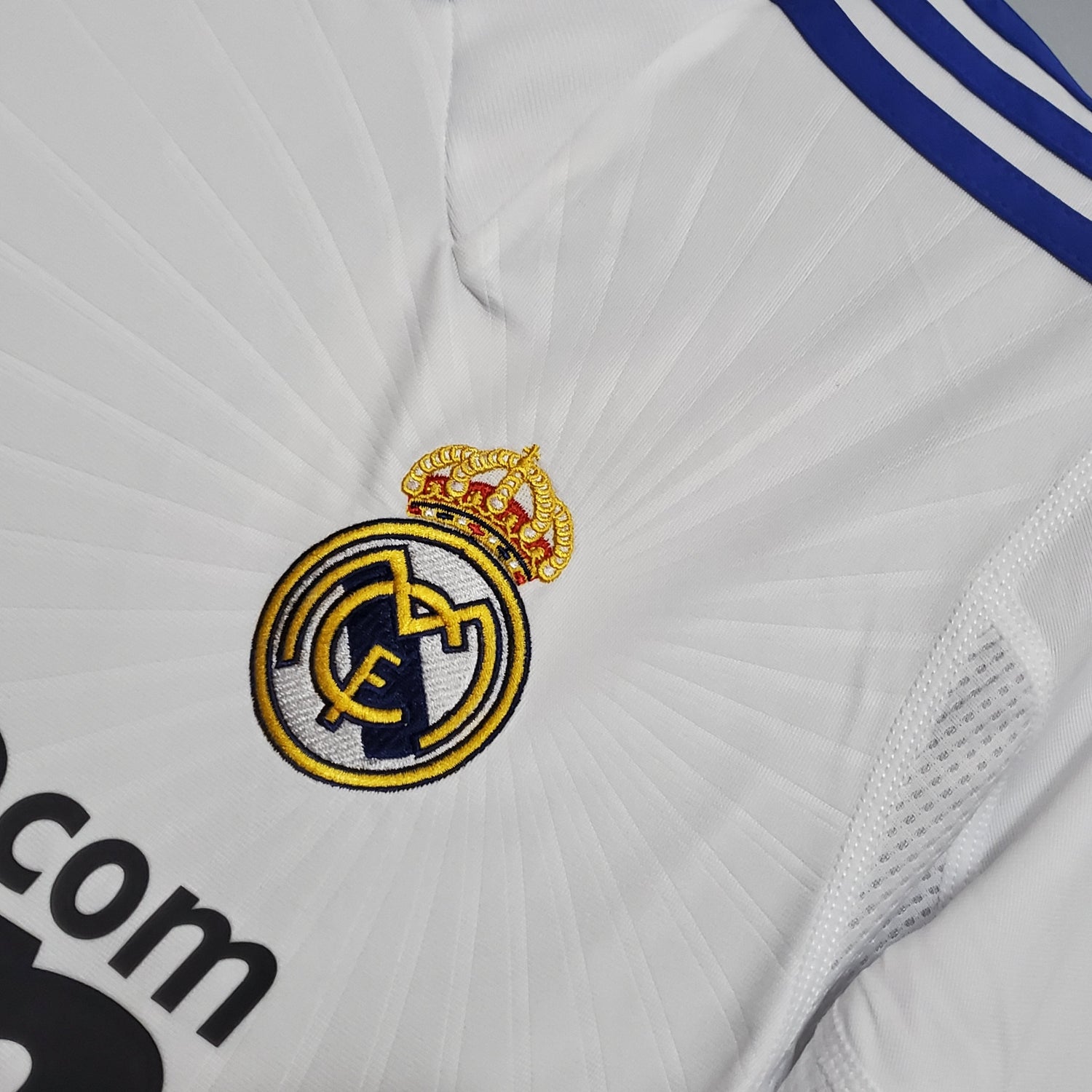 REAL MADRID 2010 - 2011 HOME JERSEY