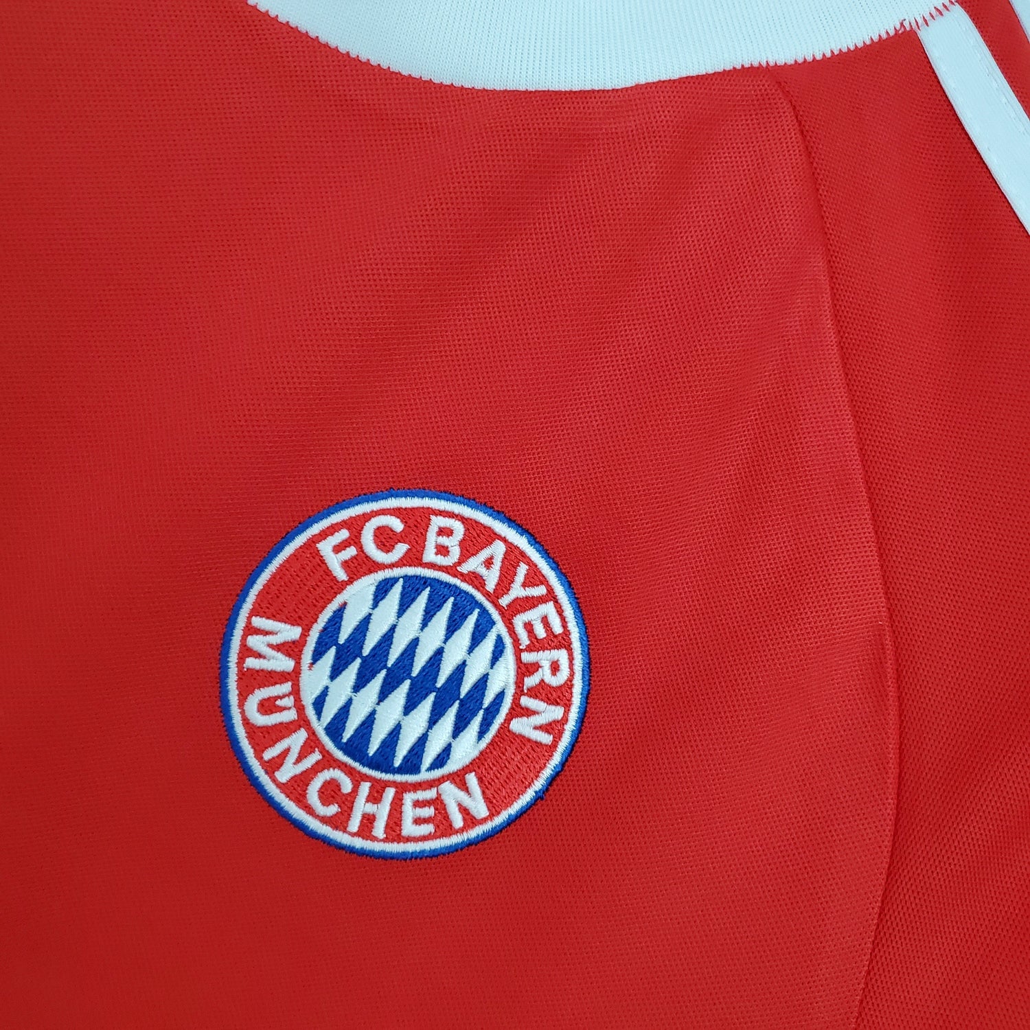 BAYERN MÜNCHEN 2000 - 2001 HOME JERSEY