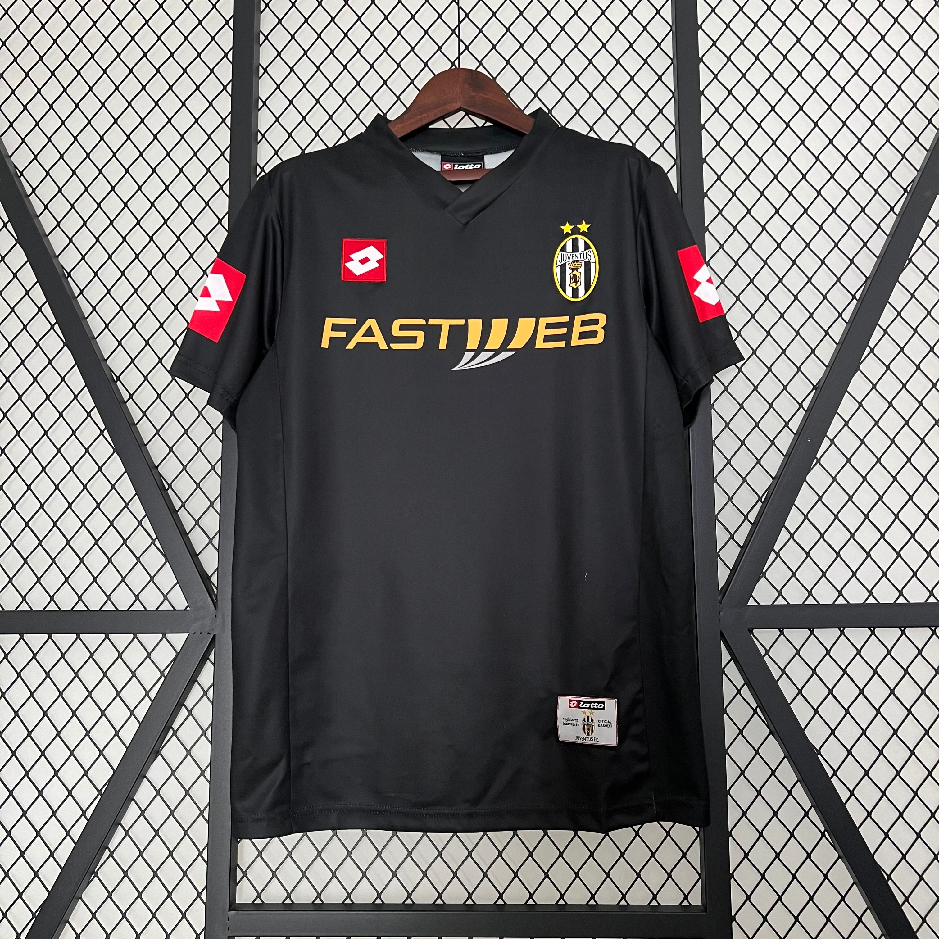 JUVENTUS 2001 - 2002 AWAY JERSEY