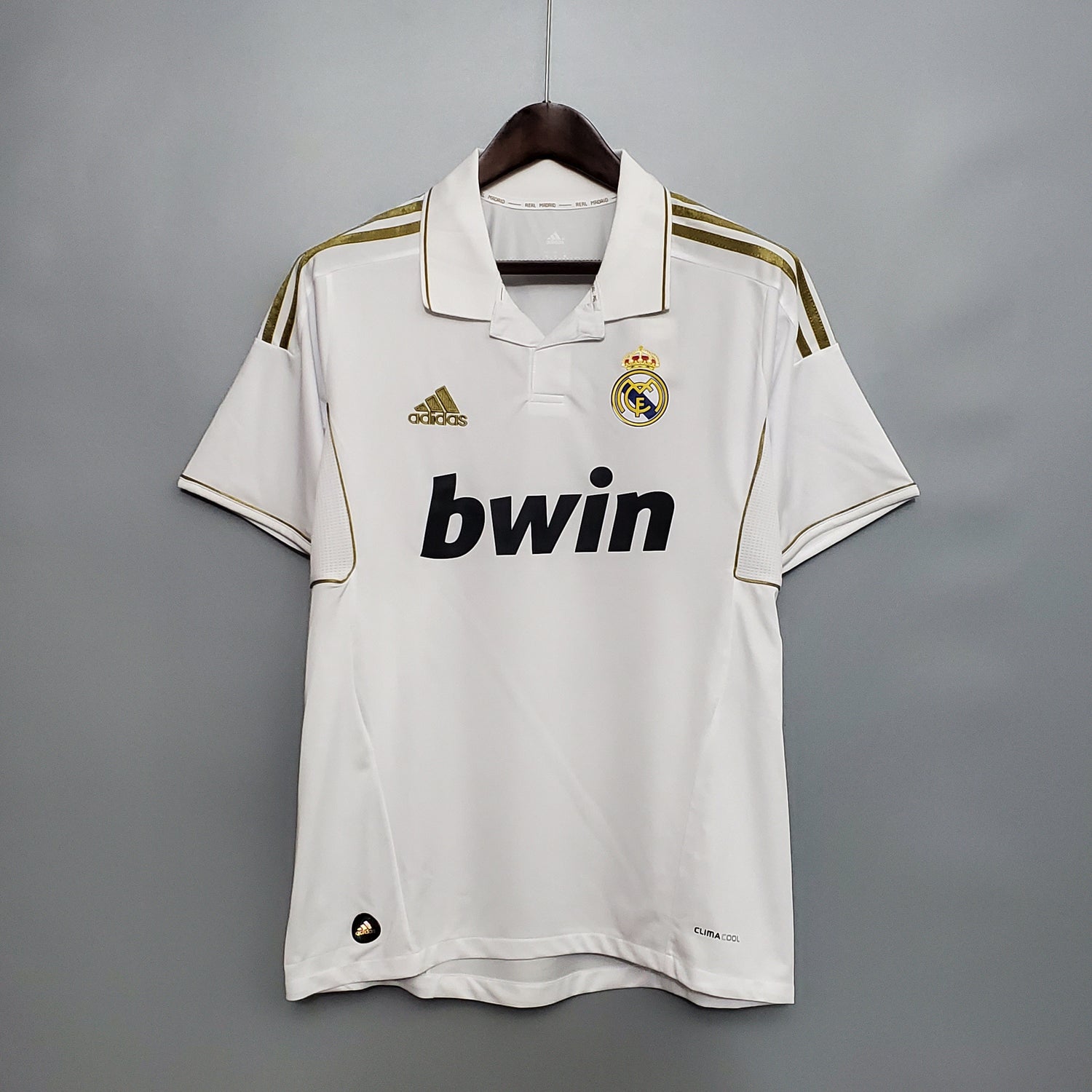 REAL MADRID 2011 - 2012 HOME JERSEY