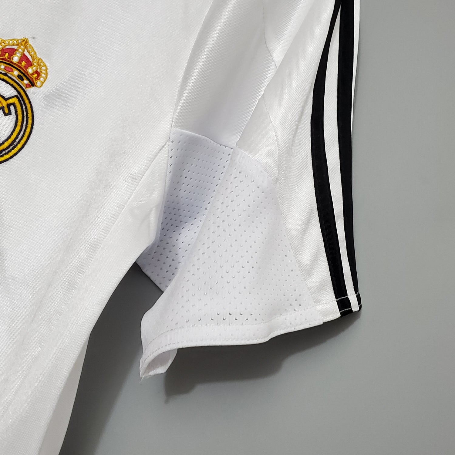 REAL MADRID 2004 - 2005 HOME JERSEY