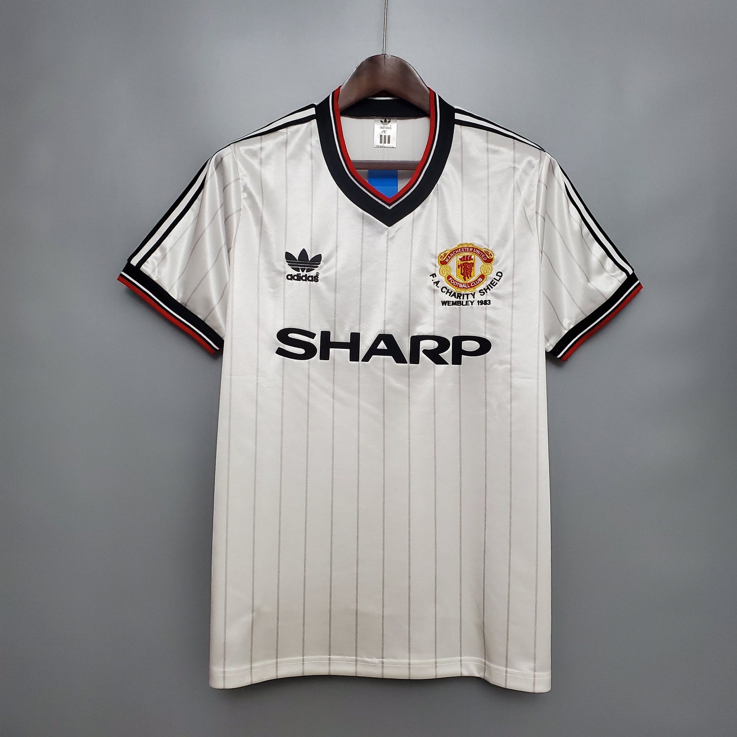 MANCHESTER UNITED 1982 - 1984 AWAY JERSEY