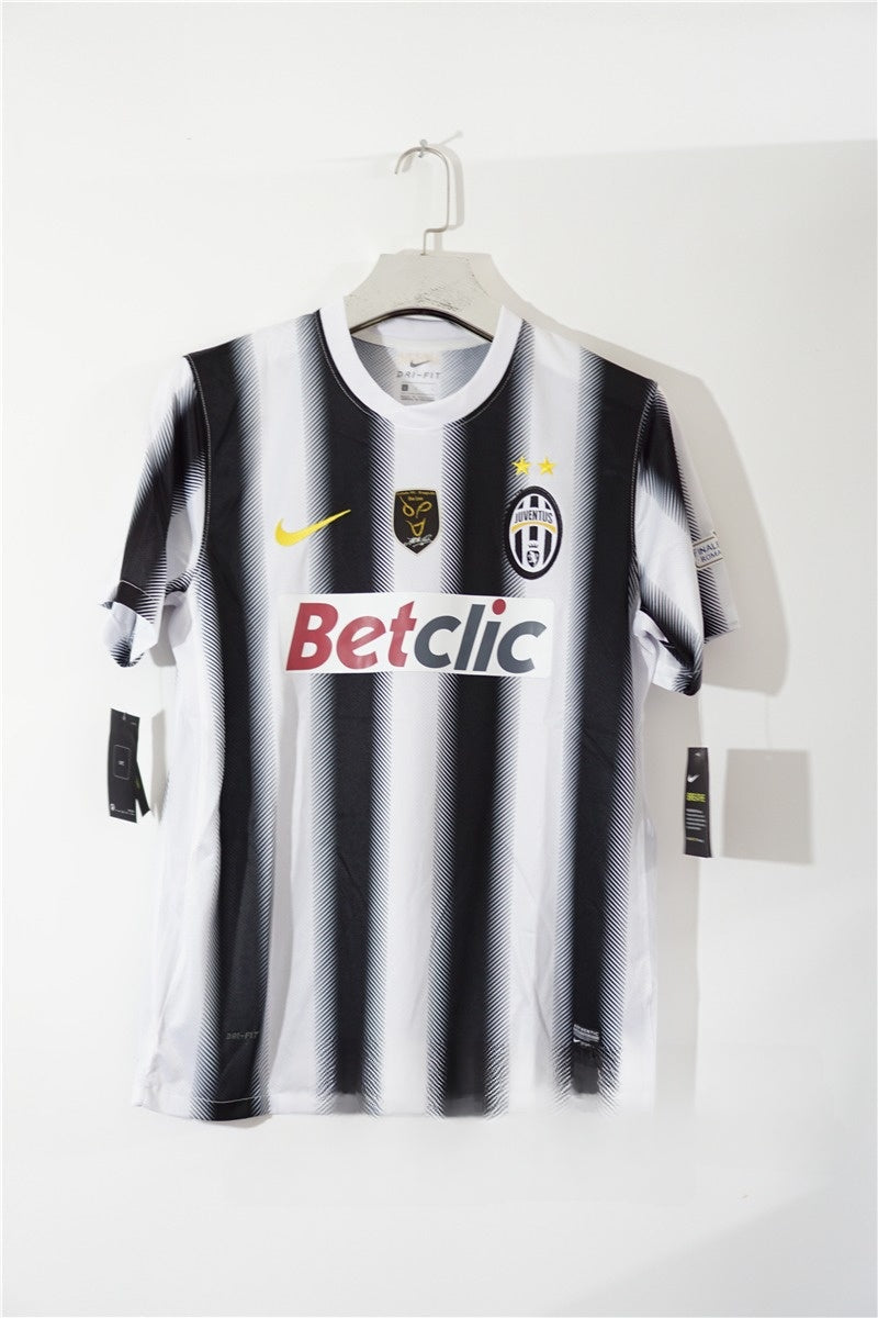 Juventus 2011 - 2012 Home Jersey